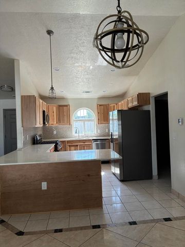7515 Isleta Boulevard SW, Albuquerque, NM 87105