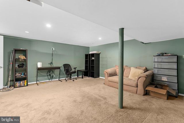 212 LAKE RD, Pasadena, MD 21122