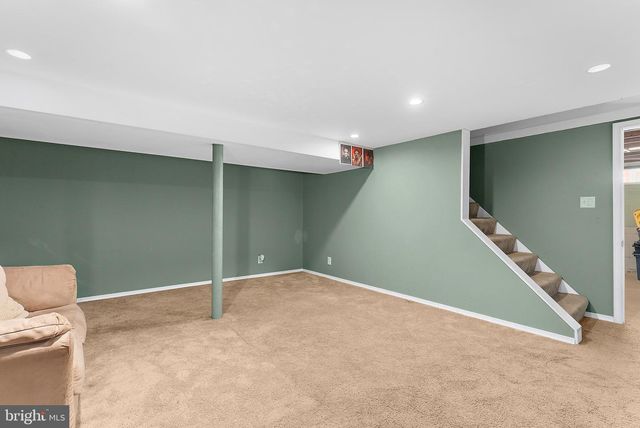212 LAKE RD, Pasadena, MD 21122