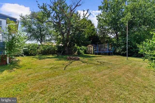 212 LAKE RD, Pasadena, MD 21122
