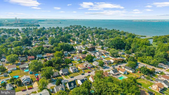 212 LAKE RD, Pasadena, MD 21122