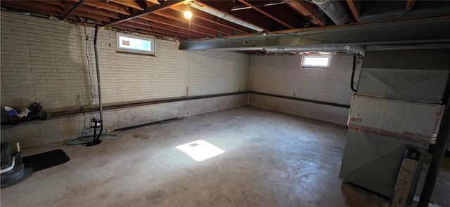 213 Kingsbury Avenue, Elmira City, NY 14901