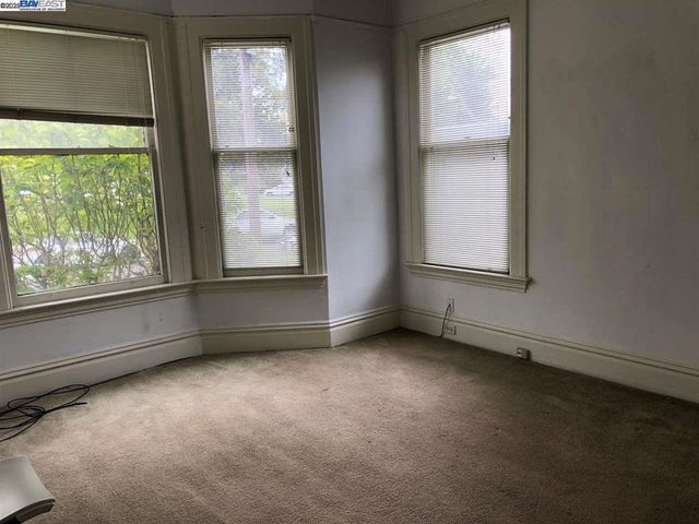 1173 Park Ave, Alameda, CA 94501