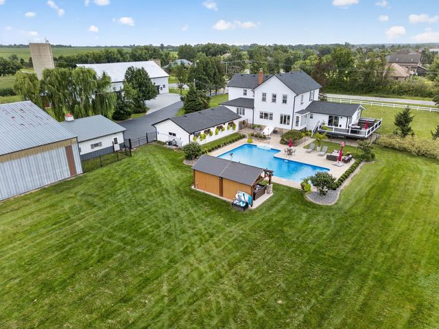 24608 S 88th Avenue, Frankfort, IL 60423
