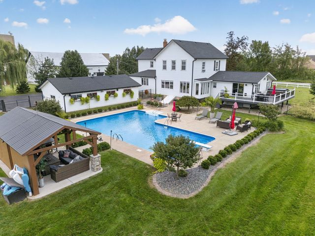 24608 S 88th Avenue, Frankfort, IL 60423