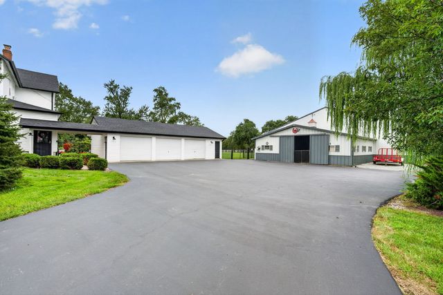 24608 S 88th Avenue, Frankfort, IL 60423