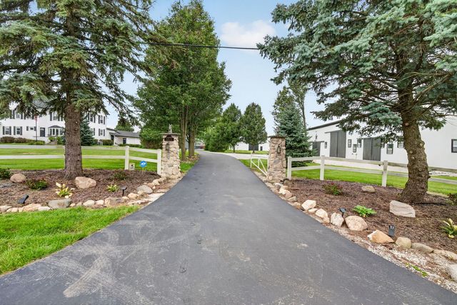 24608 S 88th Avenue, Frankfort, IL 60423
