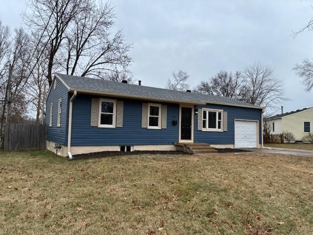 1611 Queens Ridge Way, Independence, MO 64050