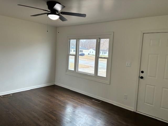 1611 Queens Ridge Way, Independence, MO 64050