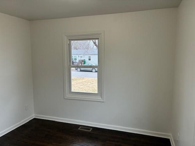 1611 Queens Ridge Way, Independence, MO 64050