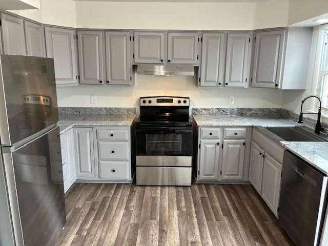 1611 Queens Ridge Way, Independence, MO 64050