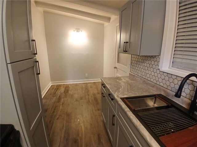 1023 Shearer Road, Kansas City, KS 66103