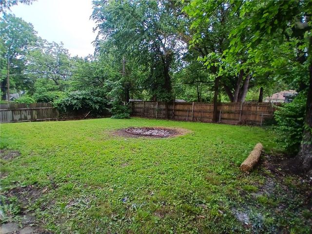 1023 Shearer Road, Kansas City, KS 66103