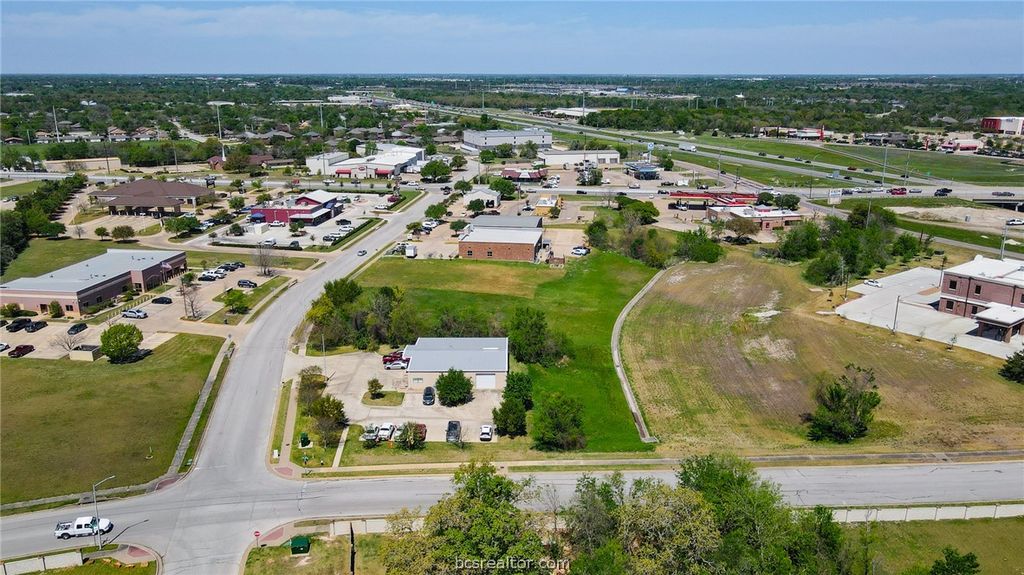 2131 West Briargate Drive, Bryan, TX 77802 — photo 4