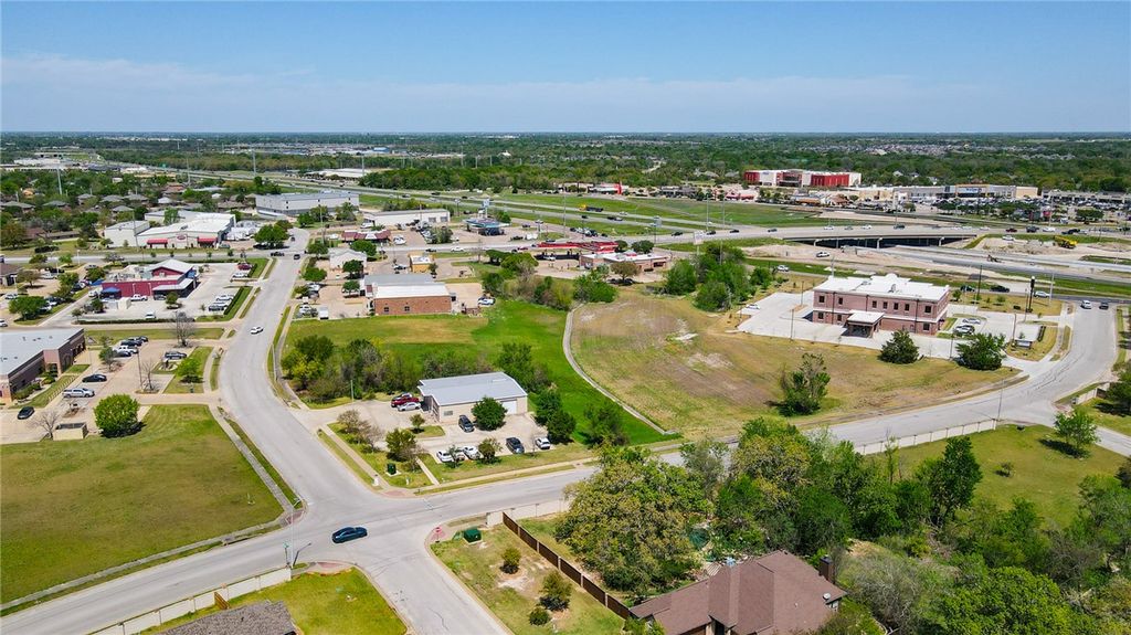 2131 West Briargate Drive, Bryan, TX 77802 — photo 5