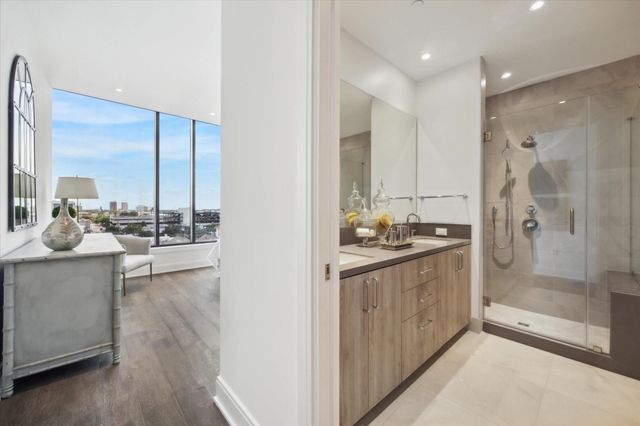 2323 W Main Street 603, Houston, TX 77098