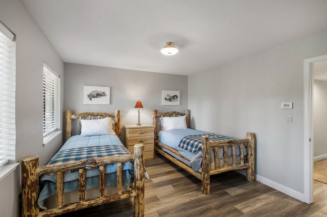 923 Bear Run Way, Arnold, CA 95223