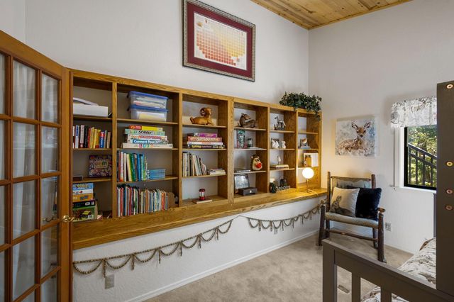 923 Bear Run Way, Arnold, CA 95223