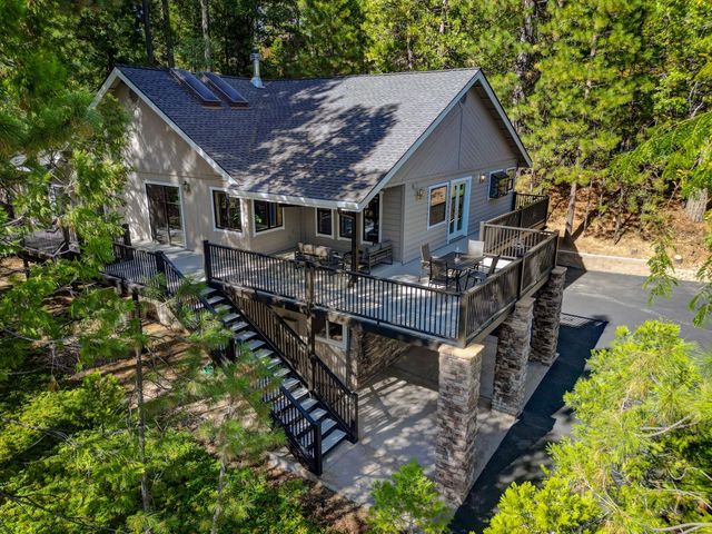 923 Bear Run Way, Arnold, CA 95223