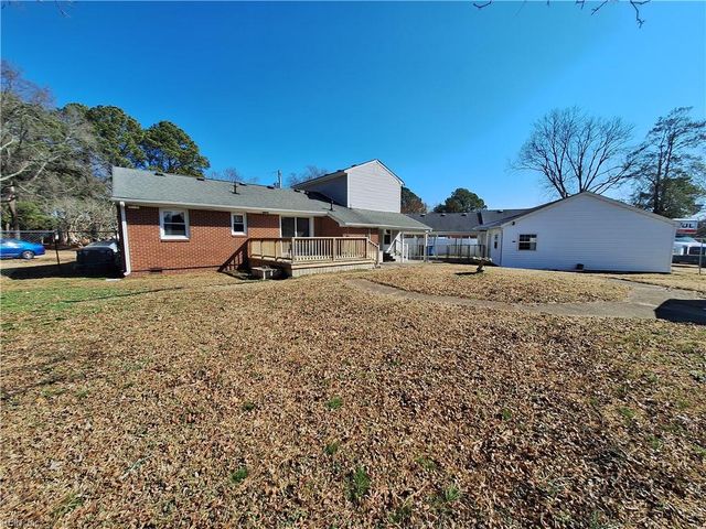 1400 Misty CT, Chesapeake, VA 23323