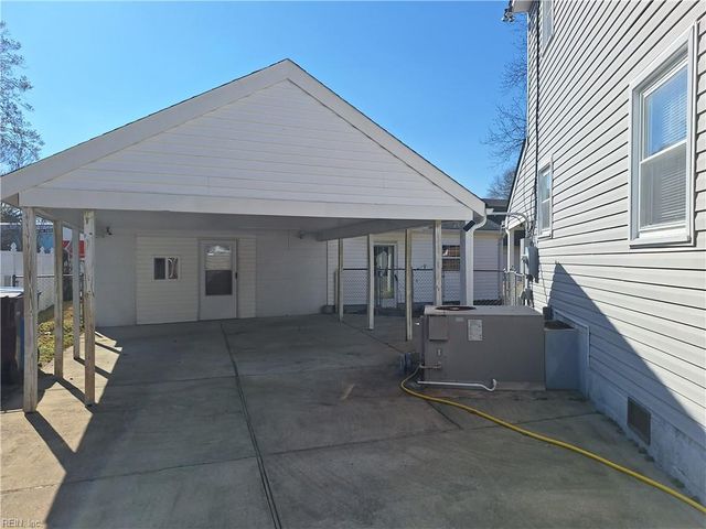 1400 Misty CT, Chesapeake, VA 23323