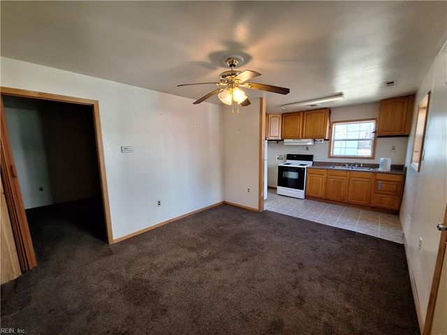 1400 Misty CT, Chesapeake, VA 23323