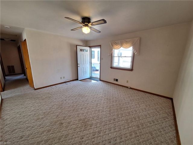 1400 Misty CT, Chesapeake, VA 23323