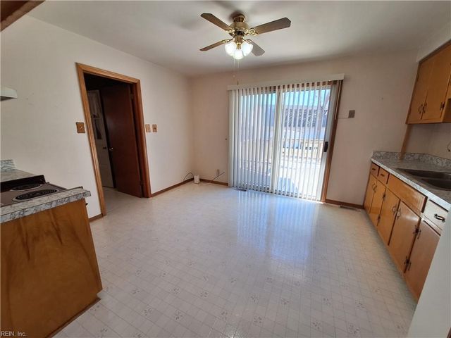 1400 Misty CT, Chesapeake, VA 23323