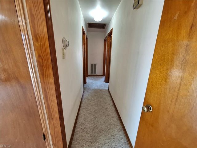 1400 Misty CT, Chesapeake, VA 23323