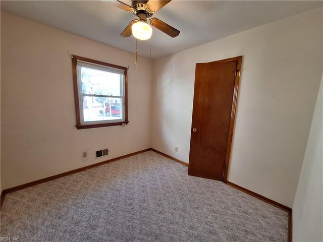 1400 Misty CT, Chesapeake, VA 23323