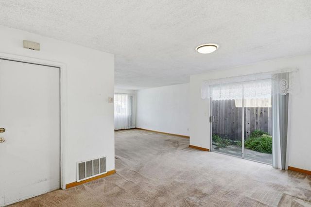 415 Spruce Circle, Watsonville, CA 95076