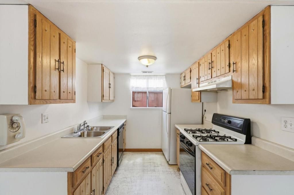 Image 11 of property listing at 415 Spruce Circle, Watsonville, CA 95076