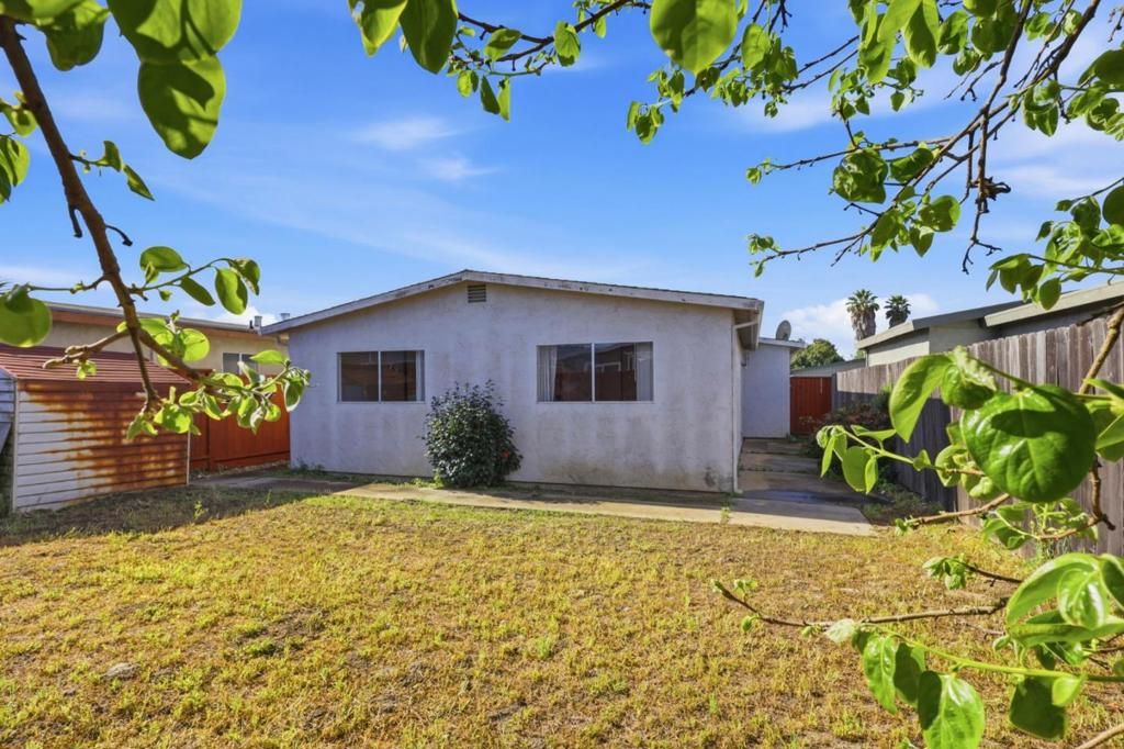 Image 21 of property listing at 415 Spruce Circle, Watsonville, CA 95076