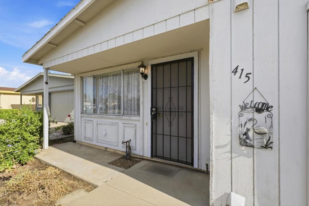 Image 4 of property listing at 415 Spruce Circle, Watsonville, CA 95076