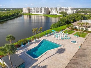 10037 62ND TERRACE N 21, St Petersburg, FL 33708
