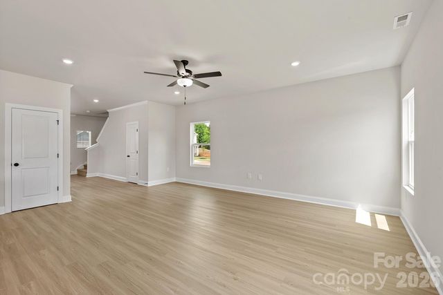 6504 Fairford Drive, Charlotte, NC 28215