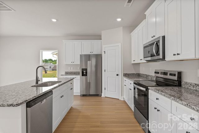 6504 Fairford Drive, Charlotte, NC 28215