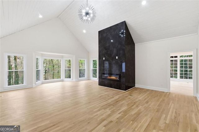 7170 Riverside, Atlanta, GA 30328