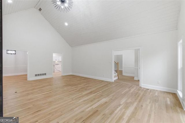 7170 Riverside, Atlanta, GA 30328