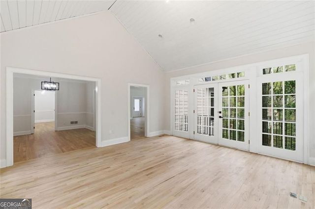7170 Riverside, Atlanta, GA 30328