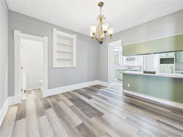 3 S Hickory Street, Dexter, MO 63841