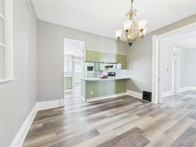 3 S Hickory Street, Dexter, MO 63841