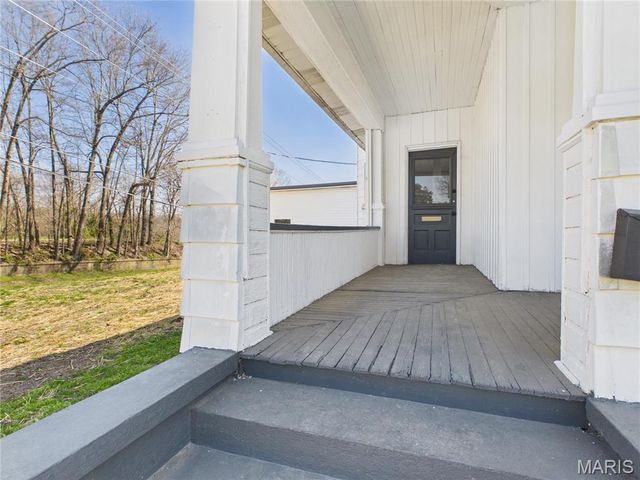 3 S Hickory Street, Dexter, MO 63841