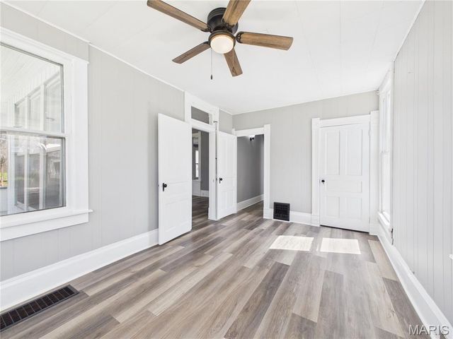 3 S Hickory Street, Dexter, MO 63841