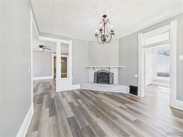 3 S Hickory Street, Dexter, MO 63841