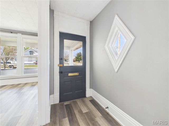 3 S Hickory Street, Dexter, MO 63841