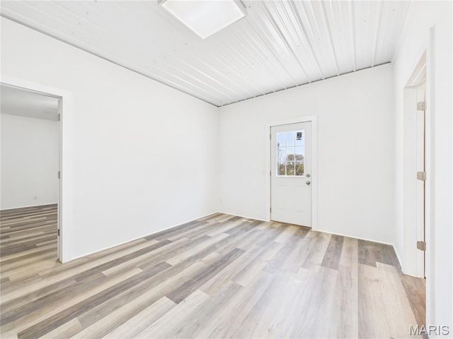 3 S Hickory Street, Dexter, MO 63841