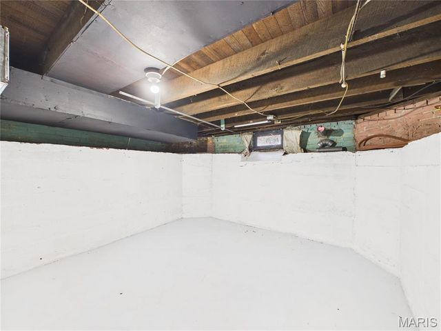 3 S Hickory Street, Dexter, MO 63841