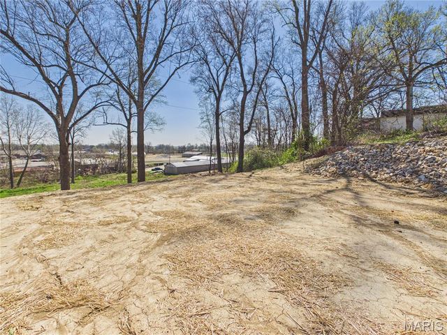 3 S Hickory Street, Dexter, MO 63841