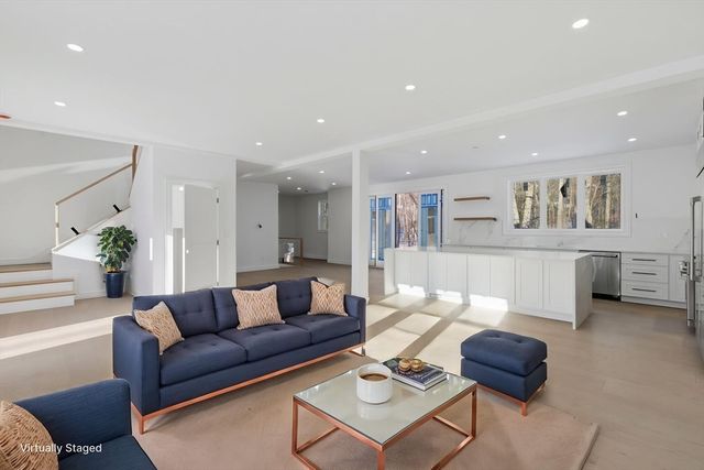 58 Massasoit Ave, Sudbury, MA 01776